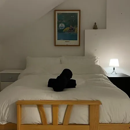 Nyaraló Bright & Spacious 2-bed Townhouse