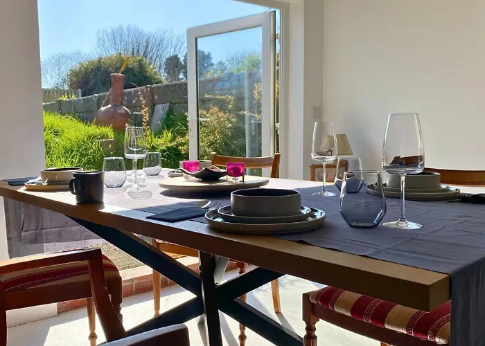 Bright & Spacious 2-bed Townhouse * Вотафорд